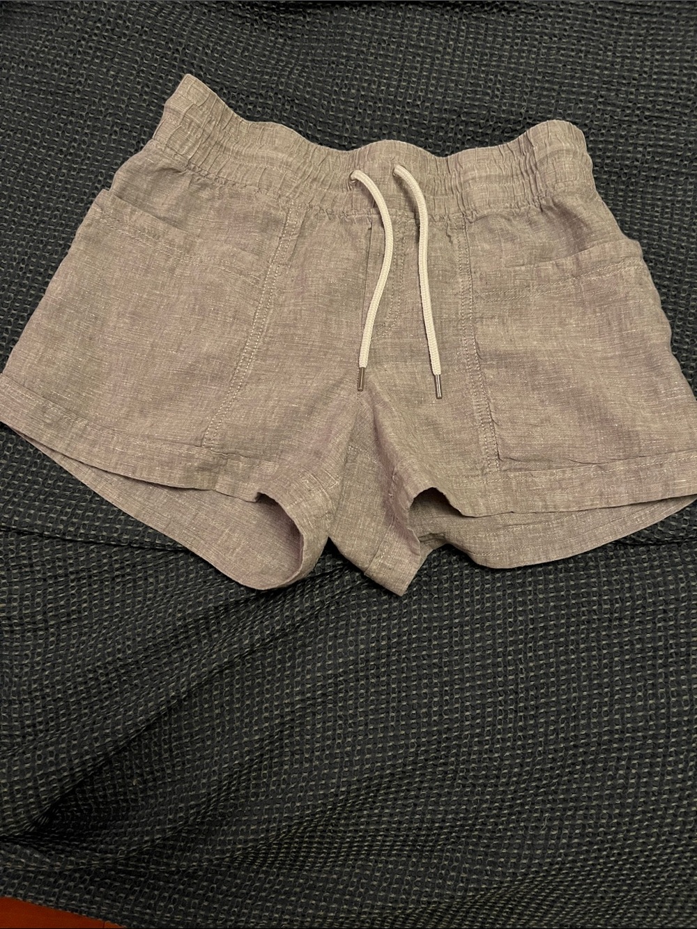 Athleta Light Gray Cabo 100% Linen Elastic Waist Drawstring Shorts